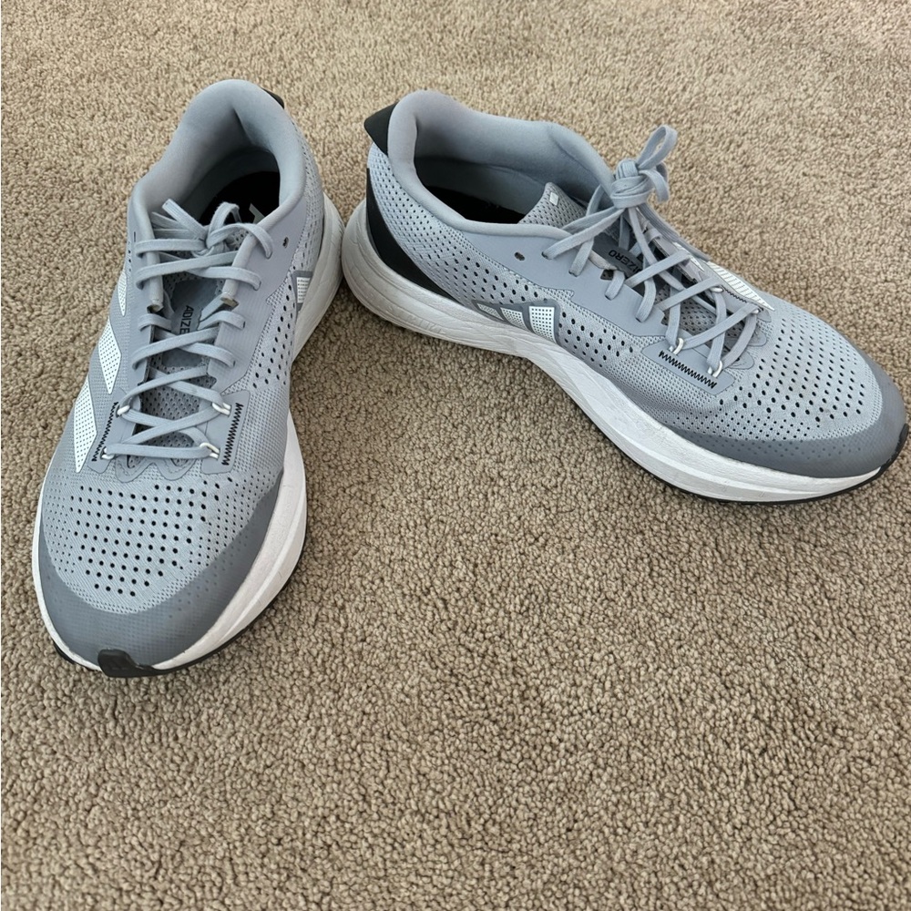Men’s Adidas Adizero SL US Size 10.5 Grey/ White/ Black - Good condition